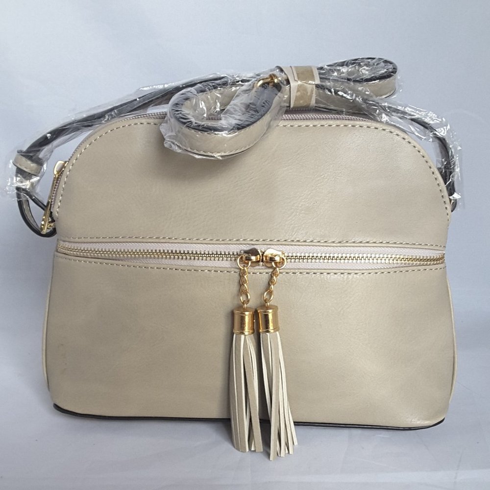 FAUX LEATHER NEW CROSSBODY PURSE IN GREY